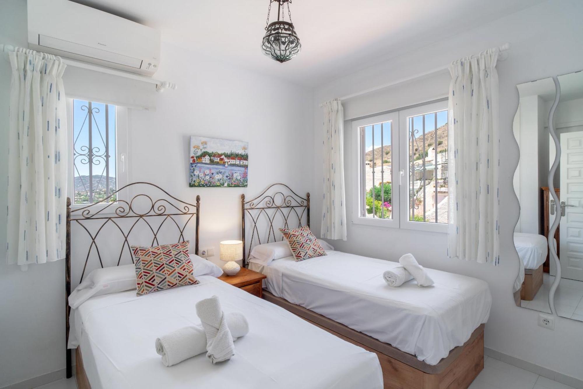 Los Aguacates Bellavista Casasol เนร์คา ภายนอก รูปภาพ